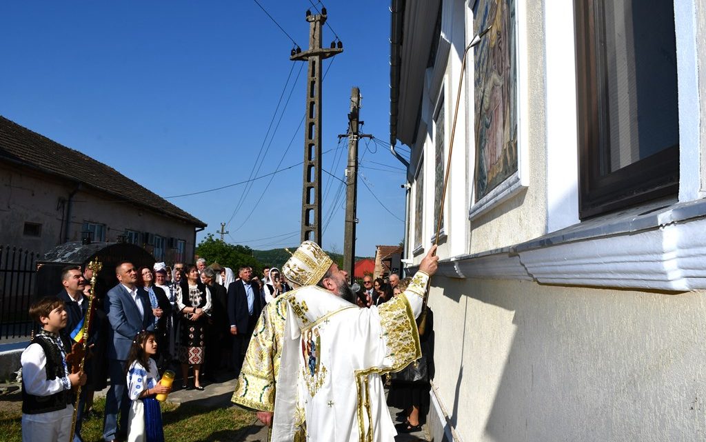Înnoire și binecuvântare în Parohia „Nașterea Maicii Domnului” din Bocșa-Vasiova